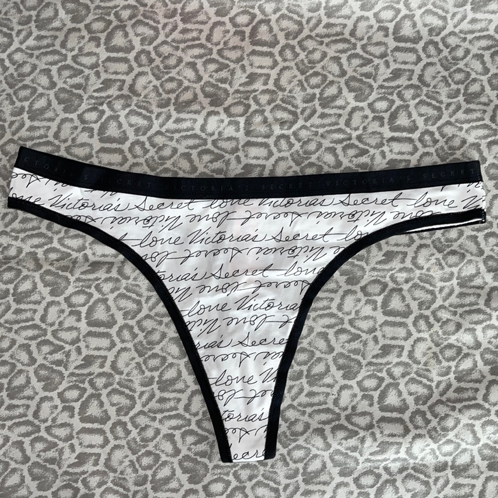 🌺 Victoria secret thong underwear 🌺